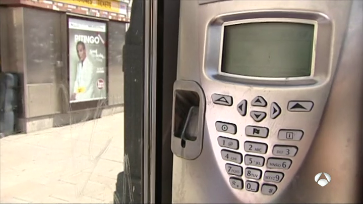 Juan José Somolinos: "No olvidemos que todavía hay lugares donde no llega la cobertura" Juan José Somolinos: "No olvidemos que todavía hay lugares donde no llega la cobertura"