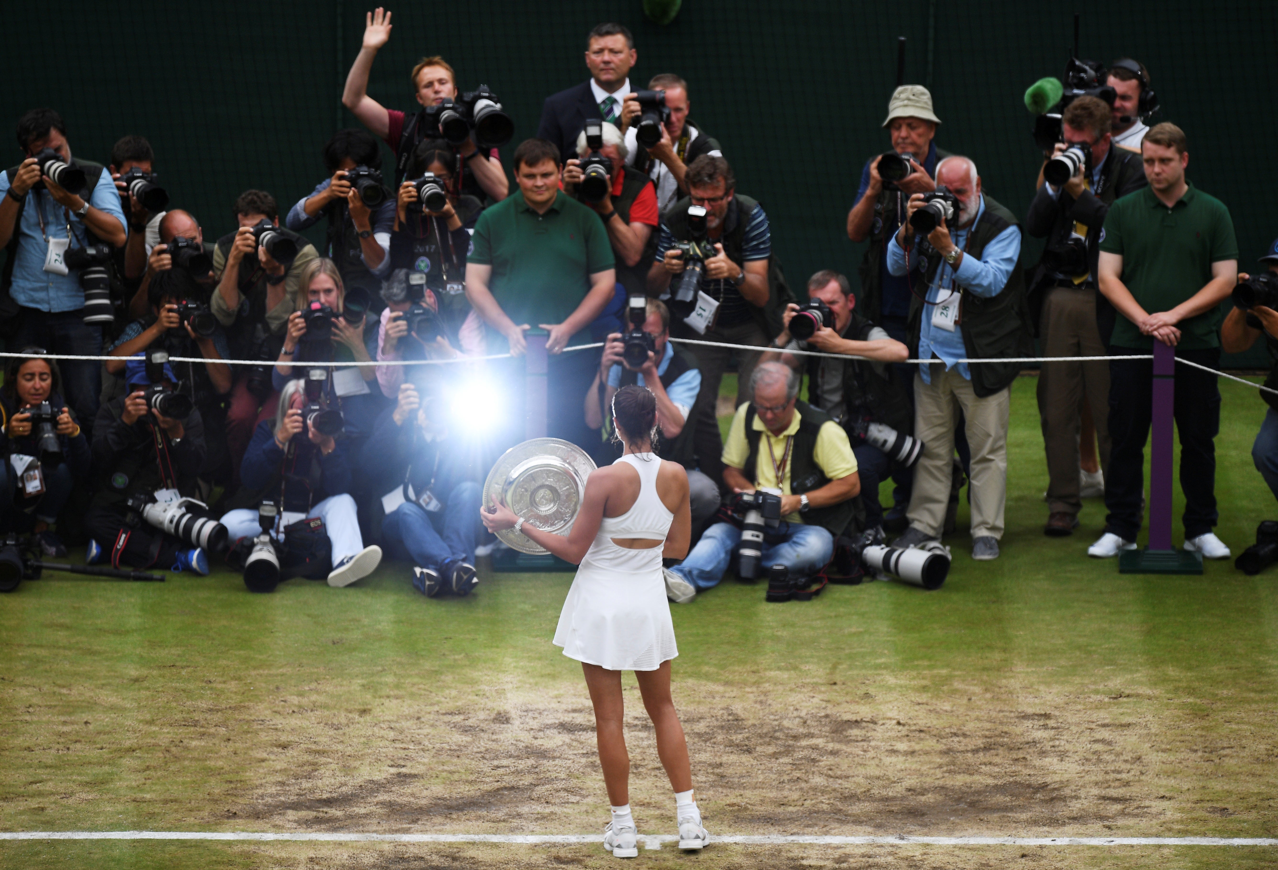 Lluvia de felicitaciones a Garbiñe Muguruza tras conquistar Wimbledon Lluvia de felicitaciones a Garbiñe Muguruza tras conquistar Wimbledon