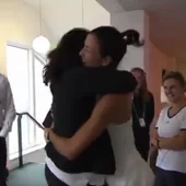 Muguruza abraza a Conchita Martínez tras ganar Wimbledon Muguruza abraza a Conchita Martínez tras ganar Wimbledon