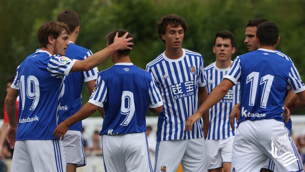 La Real Sociedad estrena el verano goleando al débil Elgoibar La Real Sociedad estrena el verano goleando al débil Elgoibar