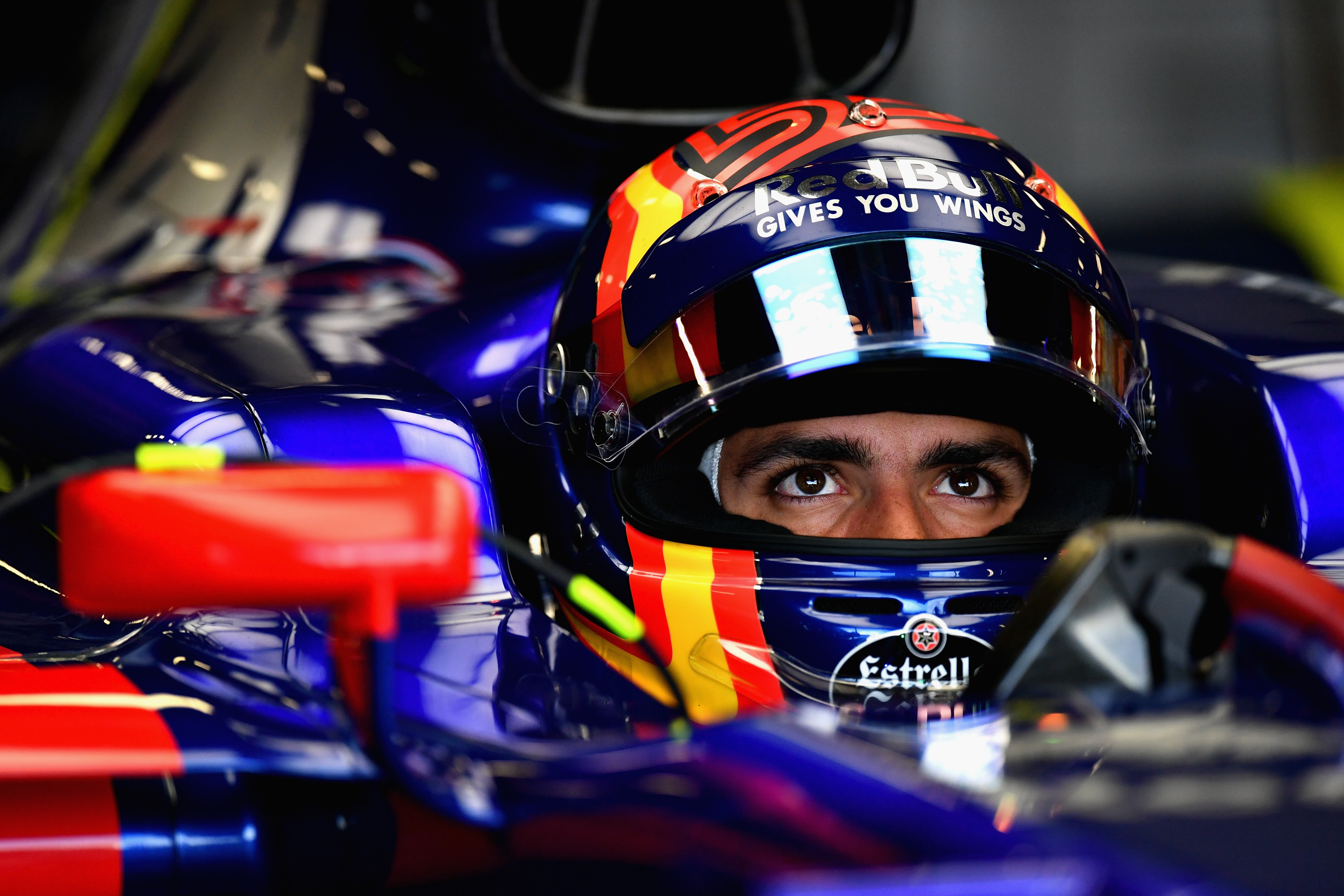 Christian Horner: "Consideraríamos las ofertas que lleguen por Carlos Sainz" Christian Horner: "Consideraríamos las ofertas que lleguen por Carlos Sainz"