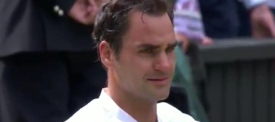 Roger Federer, entre lágrimas tras ganar Wimbledon Roger Federer, entre lágrimas tras ganar Wimbledon