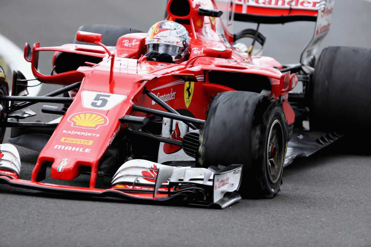 Pirelli desvela que el problema que tuvo Vettel en Silverstone fue un "pinchazo lento" Pirelli desvela que el problema que tuvo Vettel en Silverstone fue un "pinchazo lento"