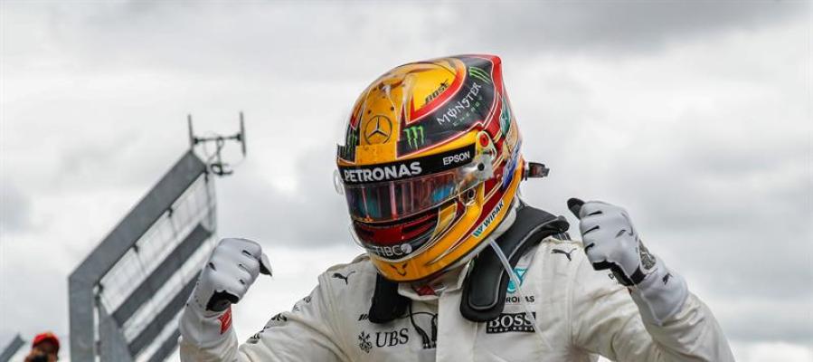 Lewis Hamilton campeón en el Gran Premio de Gran Bretaña, Silverstone Lewis Hamilton campeón en el Gran Premio de Gran Bretaña, Silverstone
