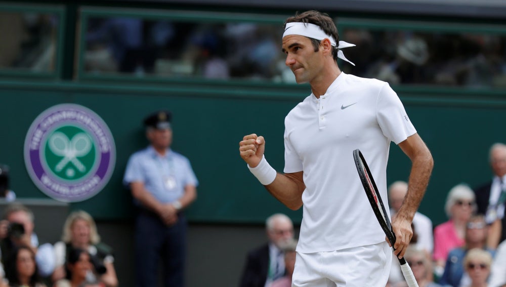 Roger Federer celebra uno de sus puntos ante Cilic