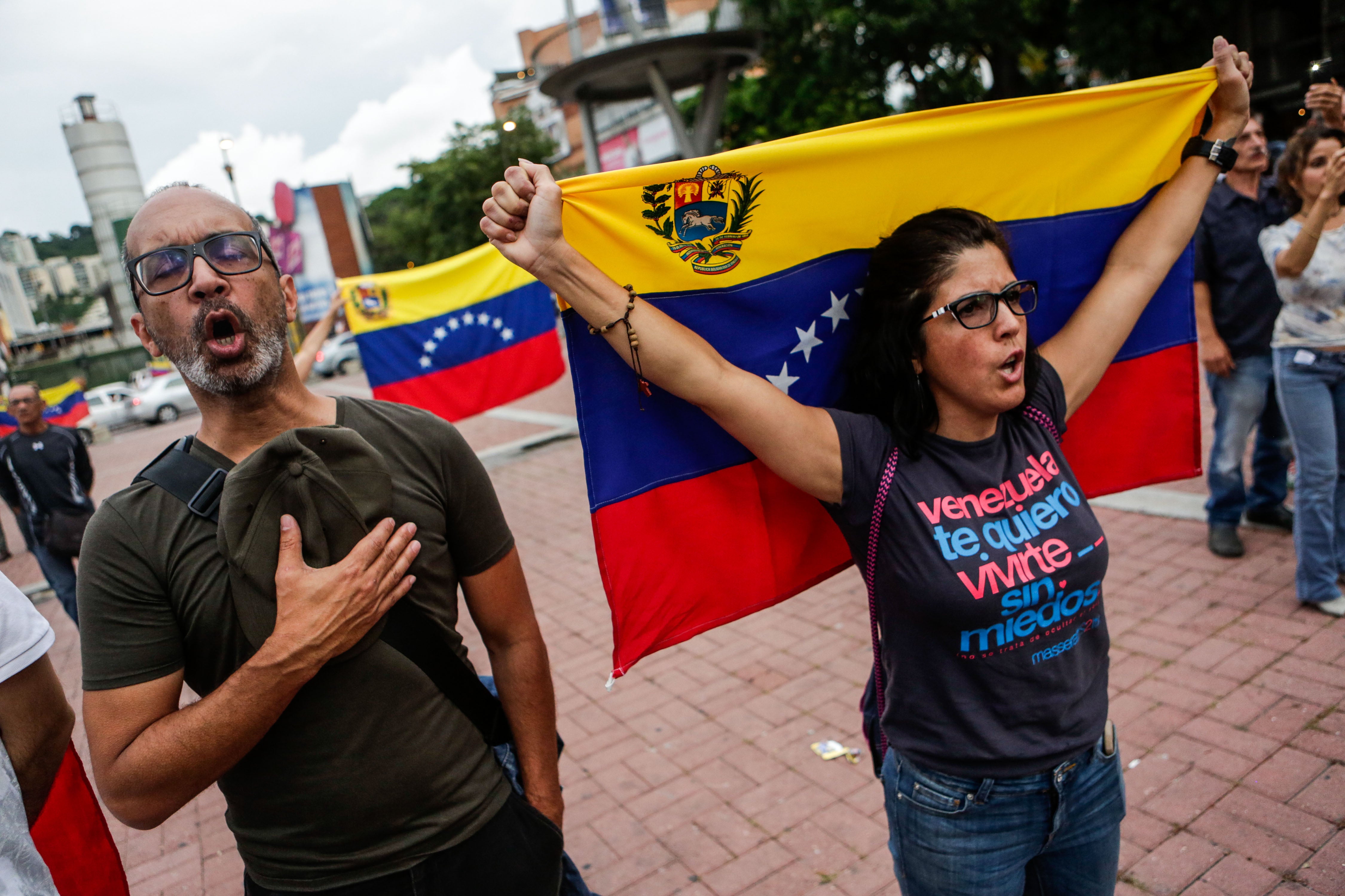 La oposición venezolana lanza su mayor desafío a Maduro con una consulta al margen del Gobierno La oposición venezolana lanza su mayor desafío a Maduro con una consulta al margen del Gobierno