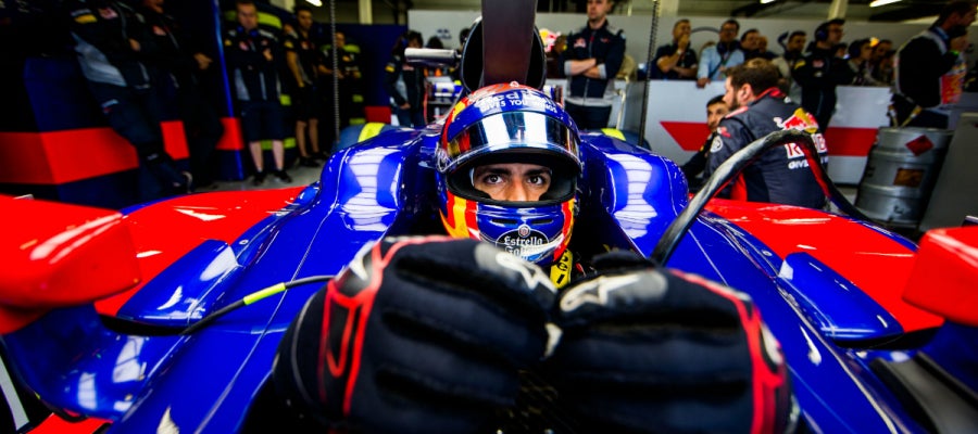 Carlos Sainz, a lomos del Toro Rosso Carlos Sainz, a lomos del Toro Rosso