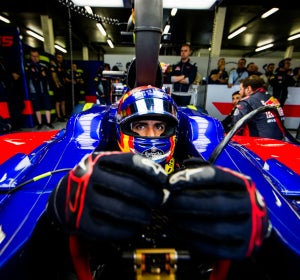 Carlos Sainz, a lomos del Toro Rosso Carlos Sainz, a lomos del Toro Rosso