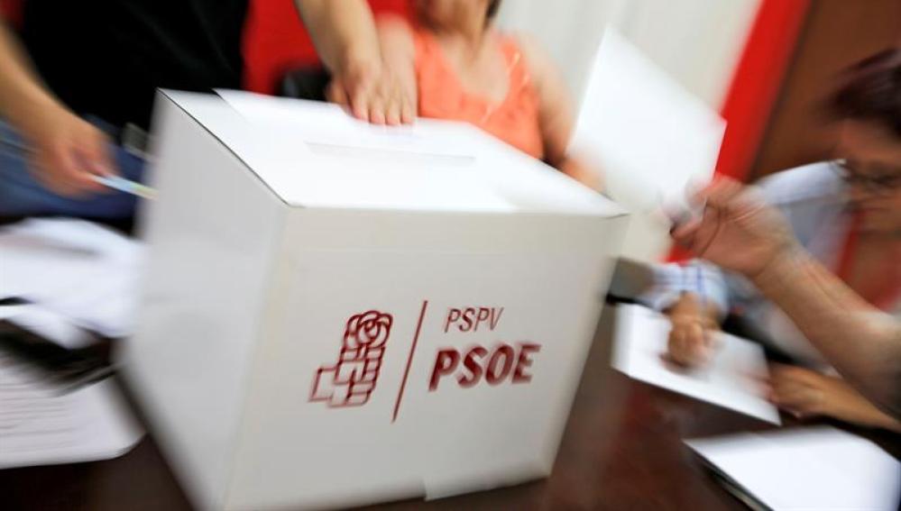 Urna de las primarias del Partido Socialista valenciano