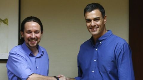 Pablo Iglesias y Pedro S&aacute;nchez, durante su reuni&oacute;n