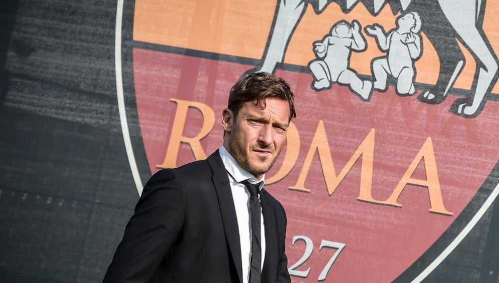 Francesco Totti, excapitán y leyenda de la Roma