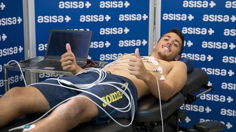 Fornals, pasando el reconocimiento m&eacute;dico