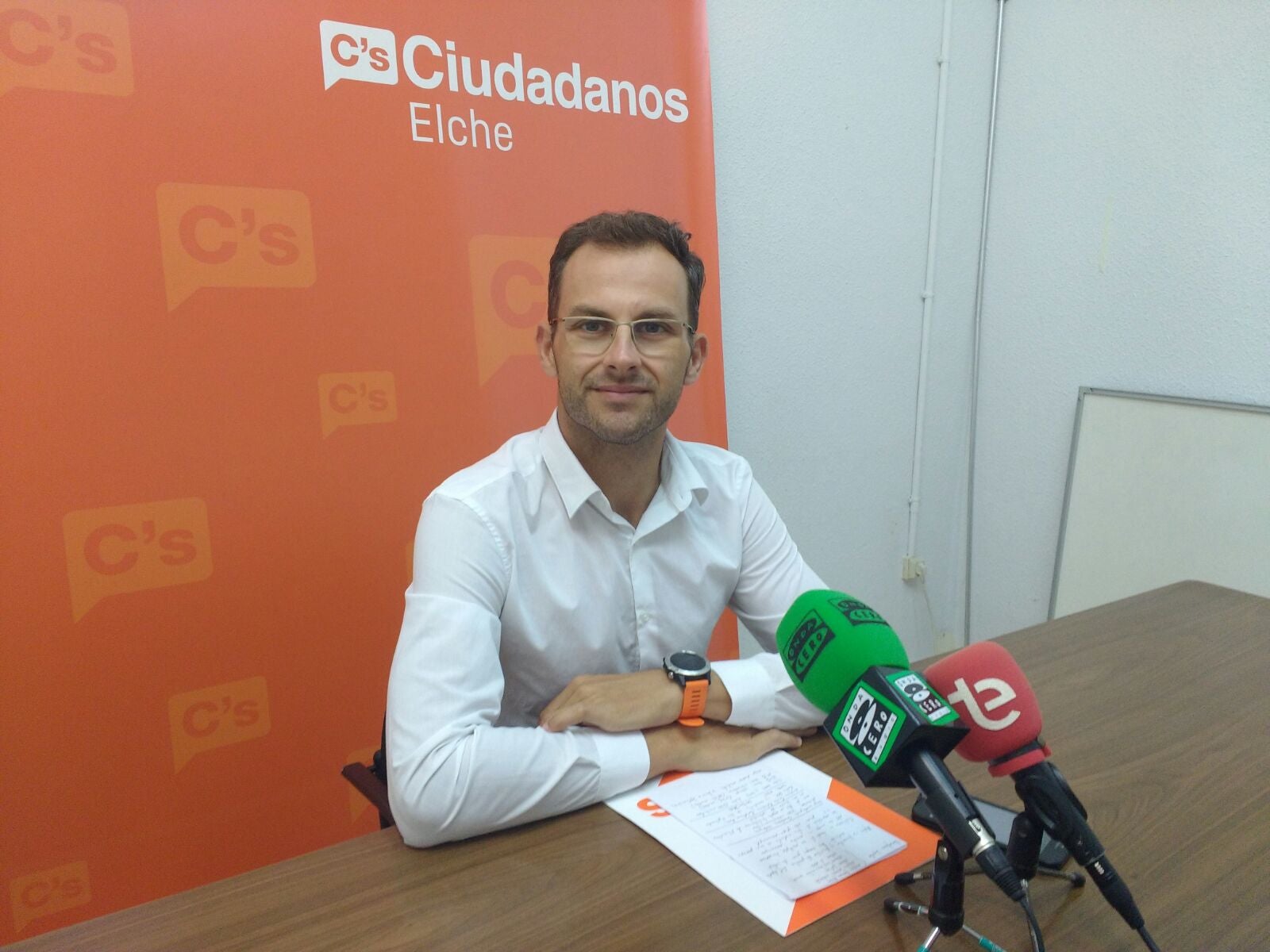 Ciudadanos pide que se exija a Conselleria que aclare el modelo educativo del próximo curso Ciudadanos pide que se exija a Conselleria que aclare el modelo educativo del próximo curso