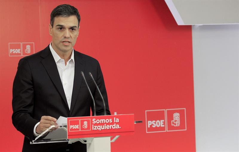 Sánchez pide a Rajoy que presente "hoy mismo" su dimisión "por dignidad" Sánchez pide a Rajoy que presente "hoy mismo" su dimisión "por dignidad"