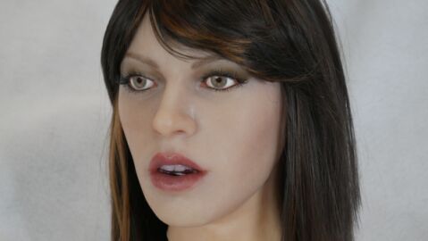 Mu&ntilde;eca 'Roxxxy'