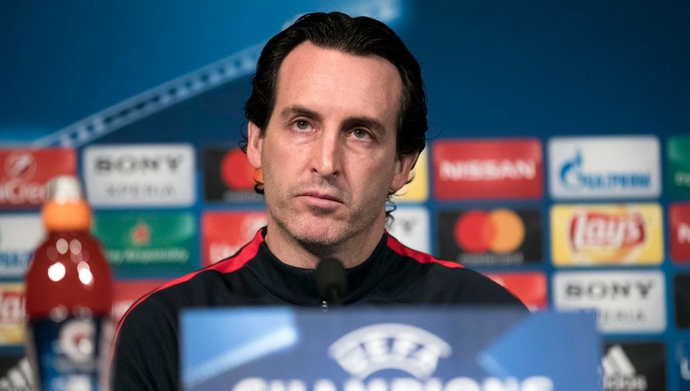 Emery durante la rueda de prensa