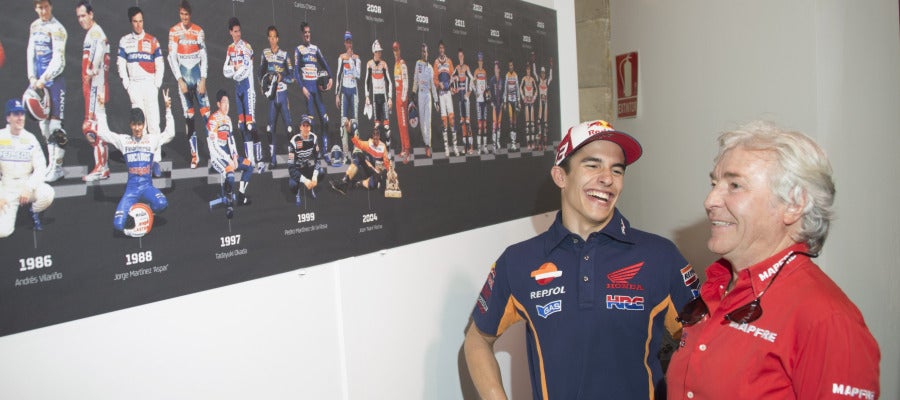 Marc Márquez, junto a Ángel Nieto Marc Márquez, junto a Ángel Nieto