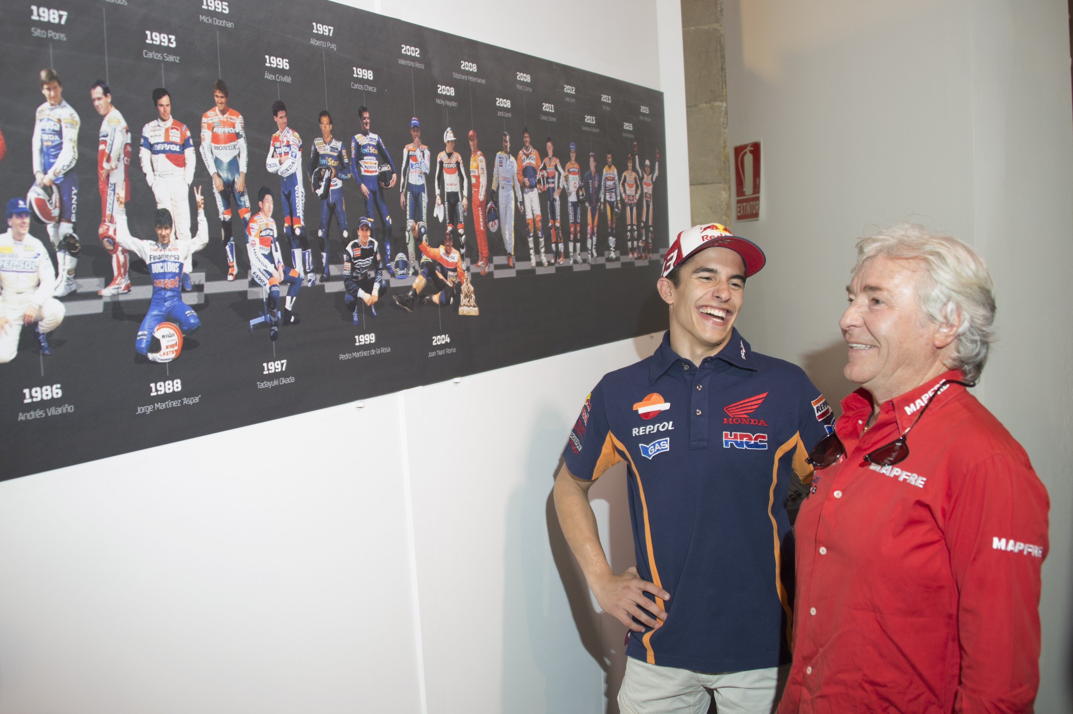 Marc Márquez da a Ángel Nieto las "gracias por todo lo que nos has enseñado" Marc Márquez da a Ángel Nieto las "gracias por todo lo que nos has enseñado"