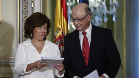 Soraya S&aacute;enz de Santamar&iacute;a y Crist&oacute;bal Montoro