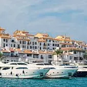 BANÚS BANÚS