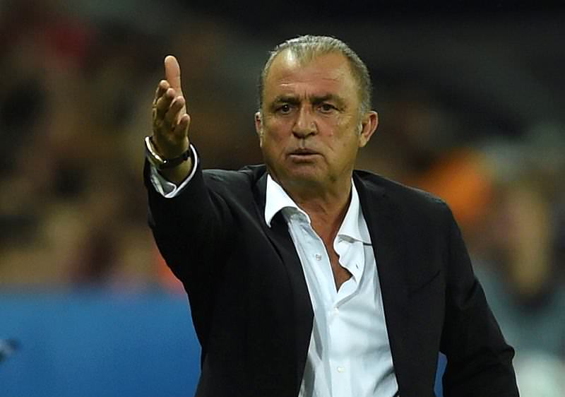 Dimite Fatih Terim como seleccionador de Turquía por un supuesto escándalo de agresión Dimite Fatih Terim como seleccionador de Turquía por un supuesto escándalo de agresión
