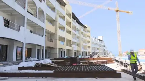 El récord de turistas aumenta la inversión hotelera El récord de turistas aumenta la inversión hotelera