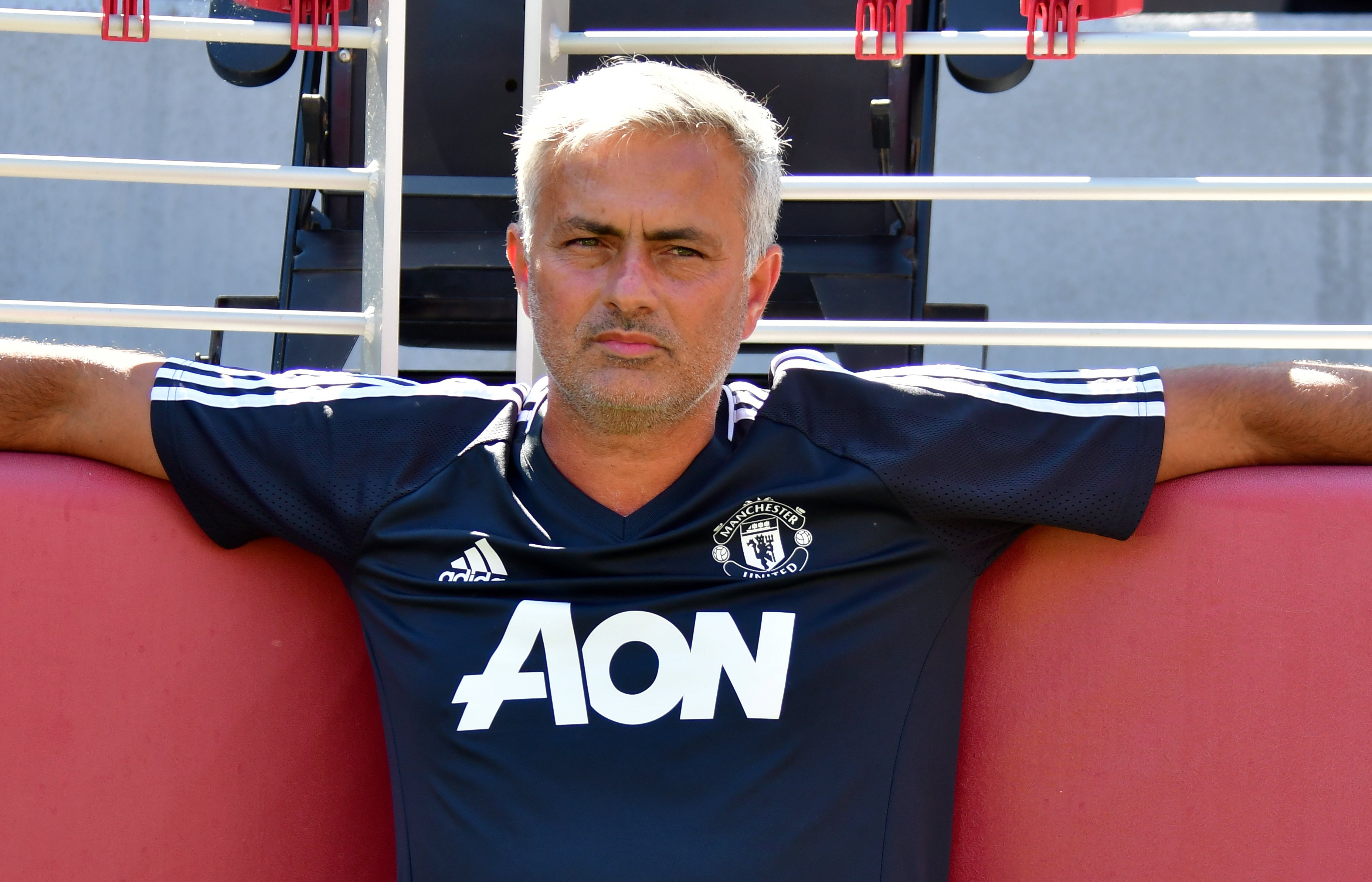 José Mourinho: "El fichaje de Neymar ha cambiado "para siempre y a peor" el mercado" José Mourinho: "El fichaje de Neymar ha cambiado "para siempre y a peor" el mercado"
