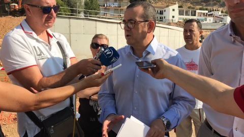 Loja denuncia la falta de evoluci&oacute;n en las obras del ave