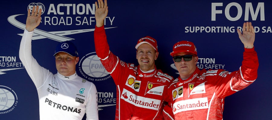 Vettel saluda al público en Hungría con Raikkonen y Bottas Vettel saluda al público en Hungría con Raikkonen y Bottas