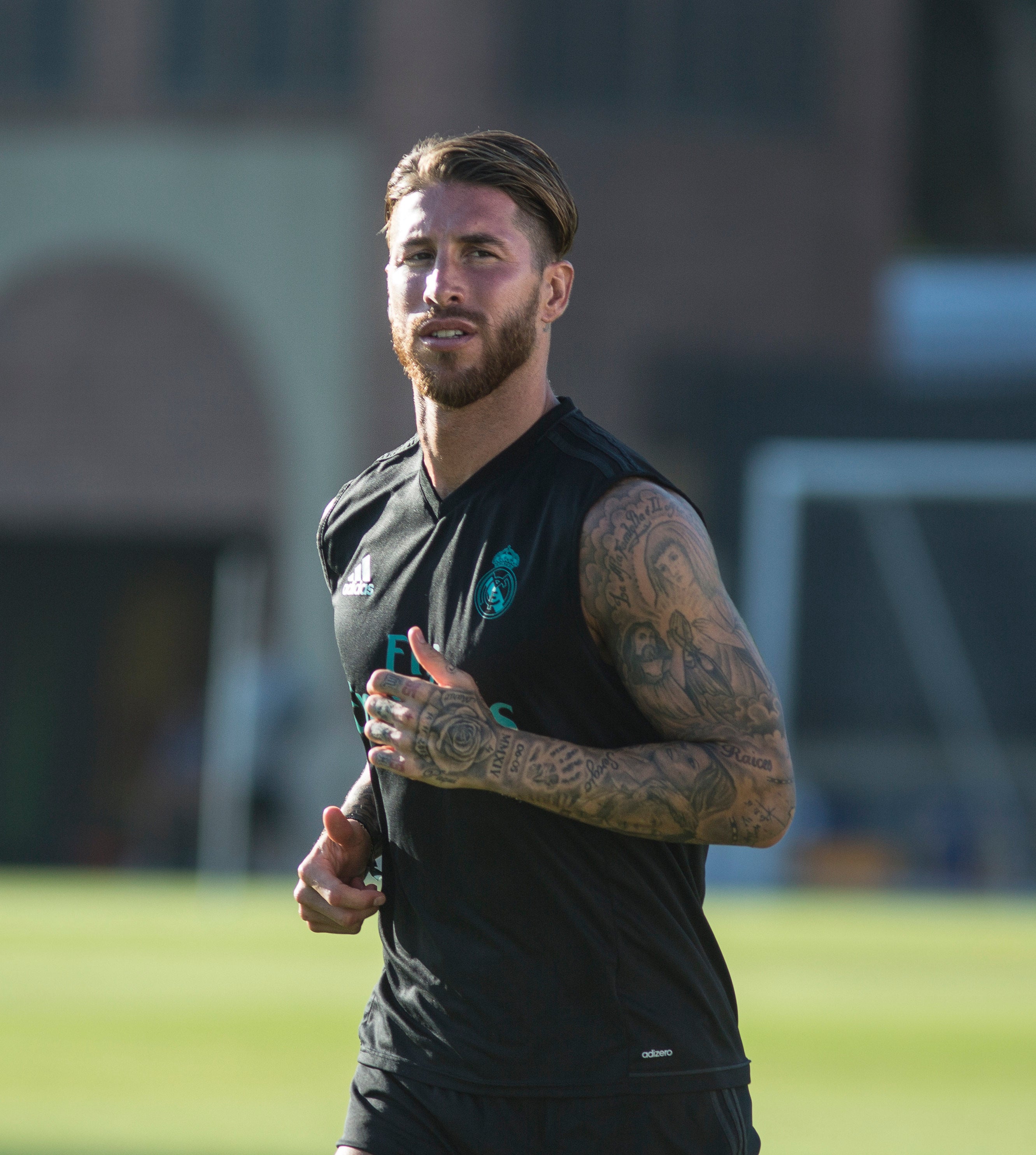El Real Madrid prepara el debut en la Champions ante el Apoel sin Benzema pero con Cristiano ya disponible El Real Madrid prepara el debut en la Champions ante el Apoel sin Benzema pero con Cristiano ya disponible