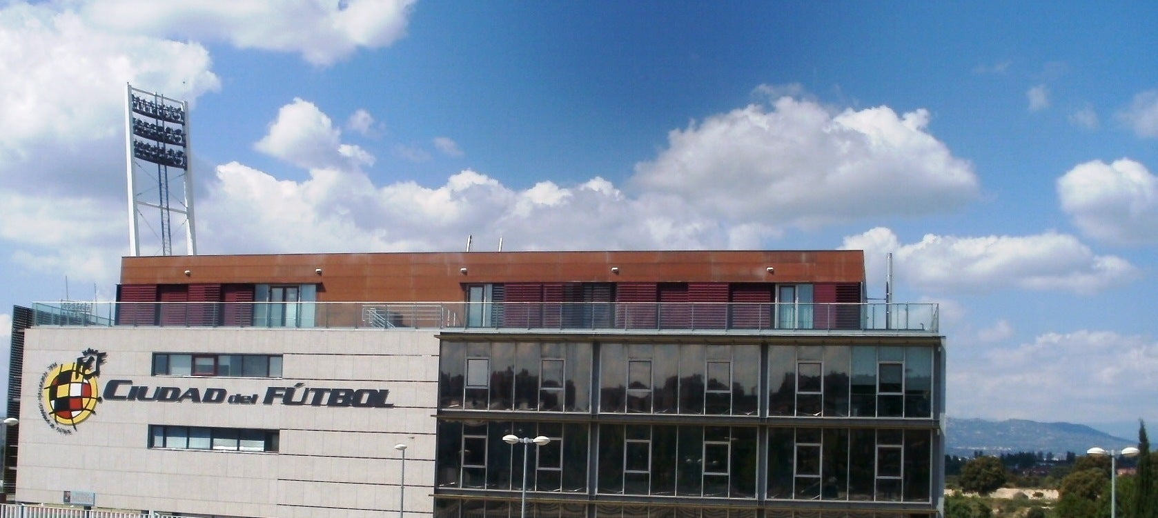 Racing Santander-At. Baleares y Fuenlabrada-Recreativo Huelva, por el ascenso a Segunda Racing Santander-At. Baleares y Fuenlabrada-Recreativo Huelva, por el ascenso a Segunda