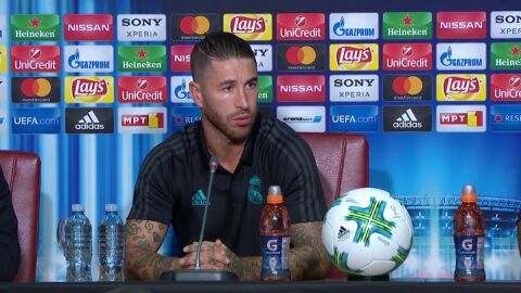 Sergio Ramos: "Mourinho no ha cambiado mi vida como futbolista, simplemente fue un entrenador m&aacute;s"