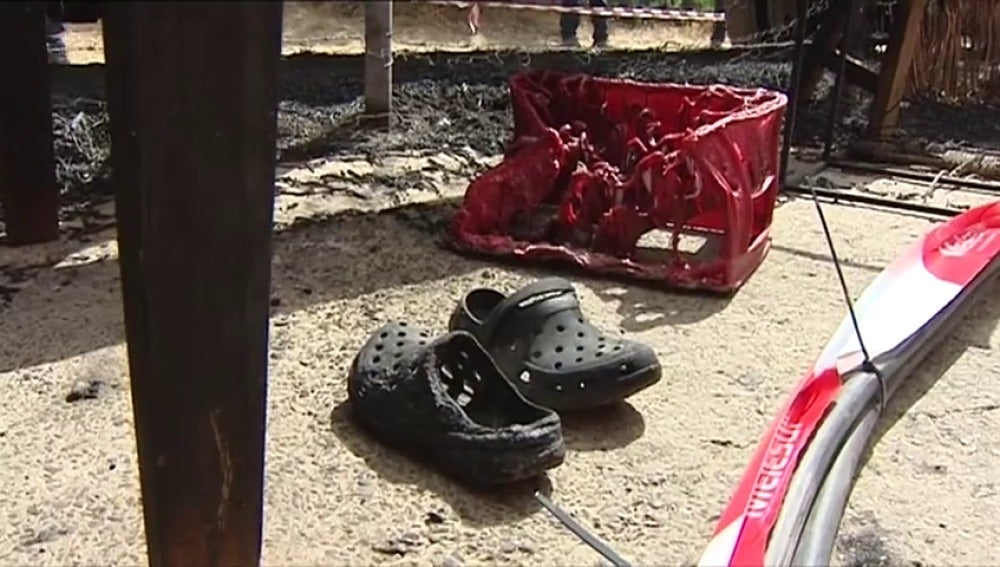 Muere una mujer y ocho personas permanecen heridas tras el incendio en un hotel de Tarifa