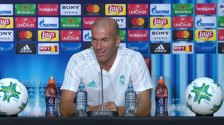 Zidane ve a Cristiano "listo para jugar" y no entra a la "gasolina" de Mourinho con Bale Zidane ve a Cristiano "listo para jugar" y no entra a la "gasolina" de Mourinho con Bale