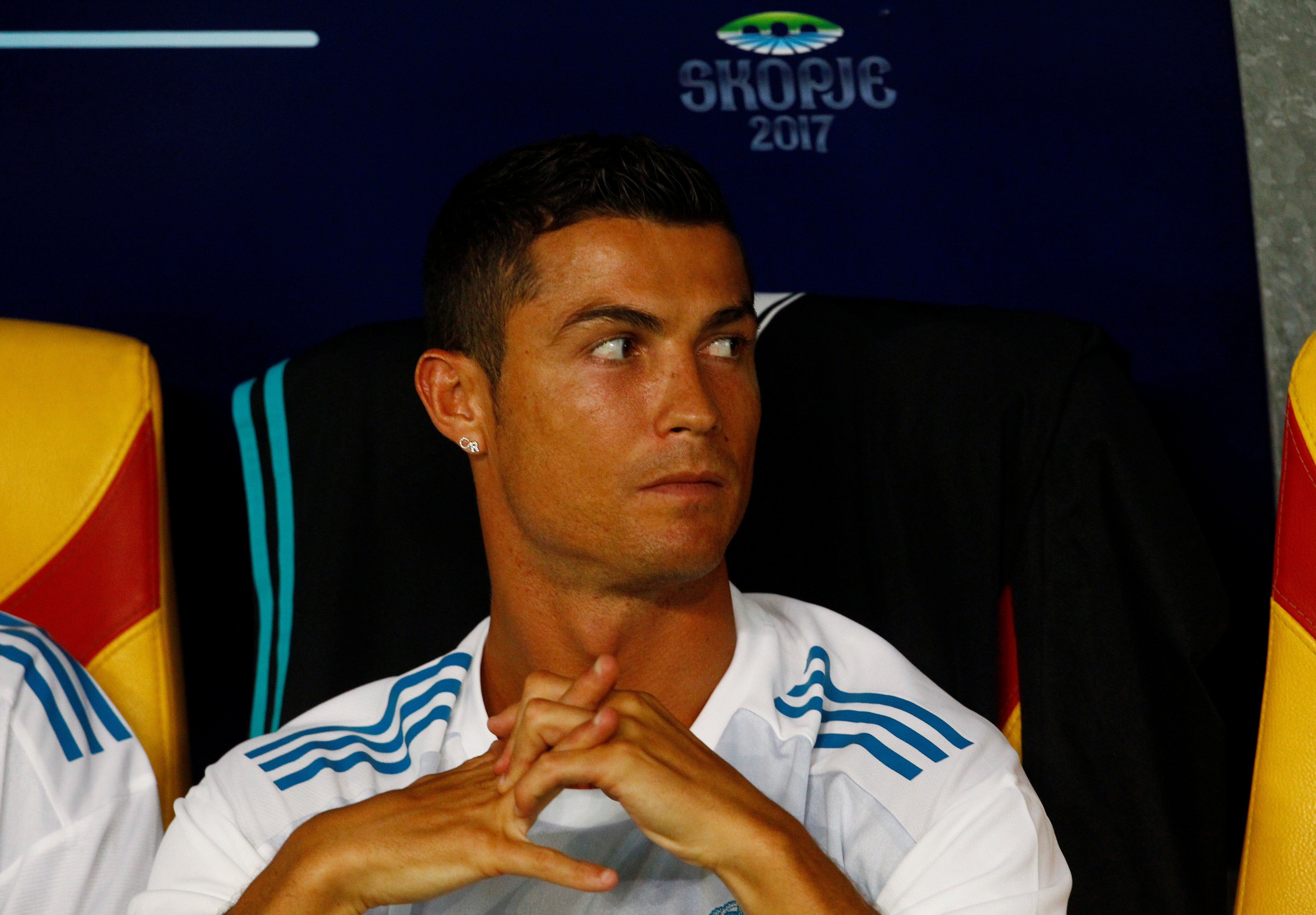 El Debate de los Jueves: ¿Debe el Real Madrid mejorar el contrato a Cristiano Ronaldo" El Debate de los Jueves: ¿Debe el Real Madrid mejorar el contrato a Cristiano Ronaldo"