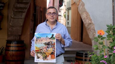 Foto del alcalde de Onda, &Aacute;ngel badenas, durante la presentaci&oacute;n de la Feria Medieval de Onda