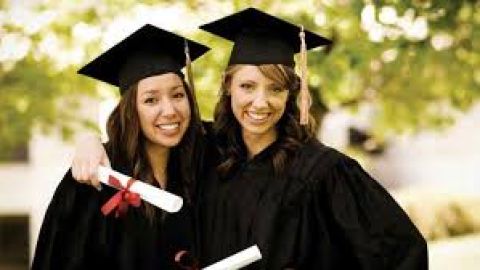 MUJERES UNIVERSITARIAS