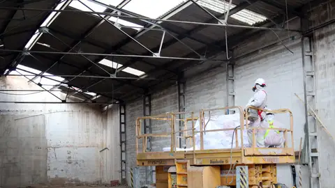 Comienzo de las obras en la antigua nave de Persidecor. Comienzo de las obras en la antigua nave de Persidecor.