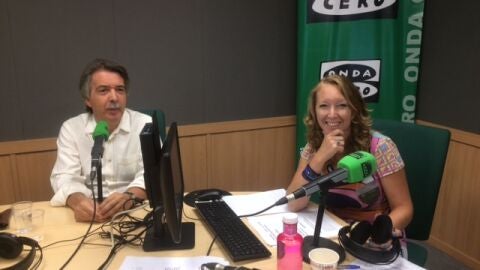 El portavoz de Ciudadanos Baleares, Xavier Pericay, y la directora de ILLES BALEARS EN LA ONDA, Elka Dimitrova