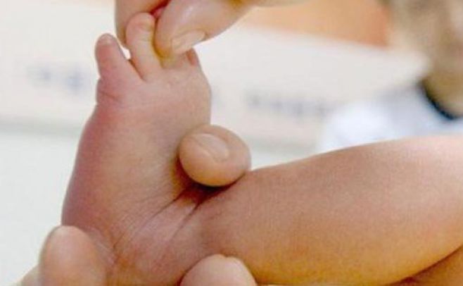 Mueren 30 bebés en la India presuntamente por falta de oxigeno en el hospital Mueren 30 bebés en la India presuntamente por falta de oxigeno en el hospital