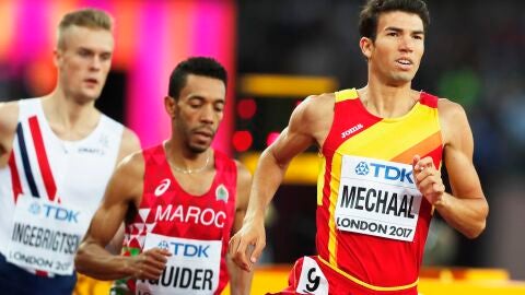Adel Mechaal corriendo la semifinal