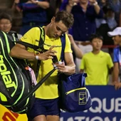 Nadal, cabizbajo tras perder ante Shapovalov en Montreal Nadal, cabizbajo tras perder ante Shapovalov en Montreal