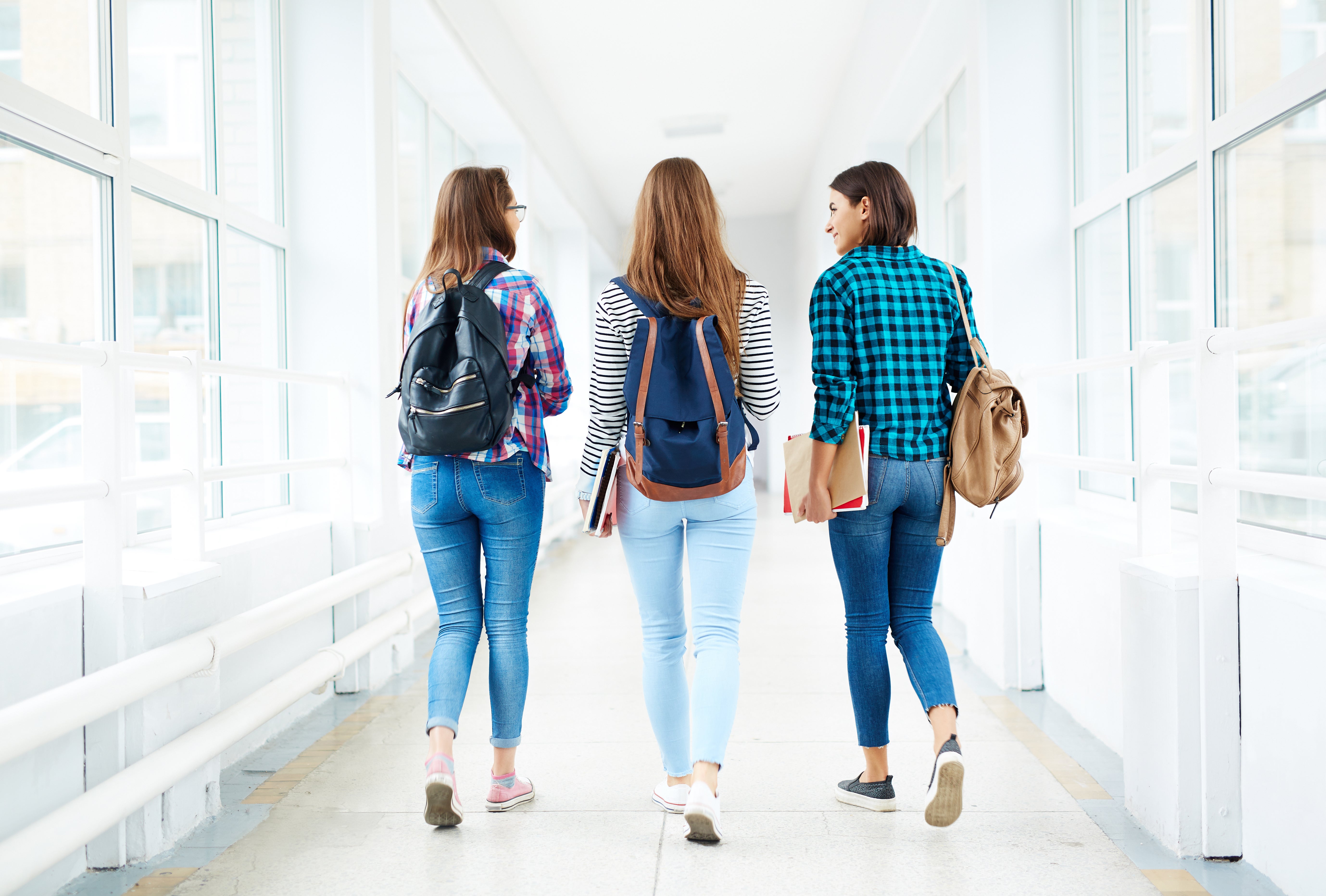 El 39,2 % de los alumnos desfavorecidos saca mejores notas de las esperadas El 39,2 % de los alumnos desfavorecidos saca mejores notas de las esperadas