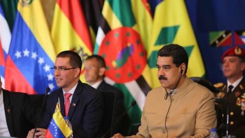 Jorge Arreaza y Nicol&aacute;s Maduro