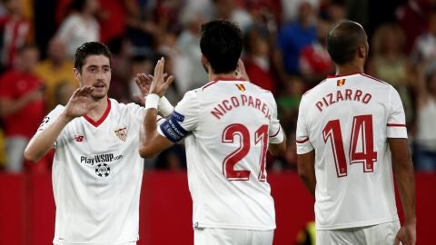 Celebrando el gol contra el Istanbul basaksehir