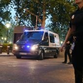 Un furgón traslada a dos de los encarcelados por los atentados de Barcelona