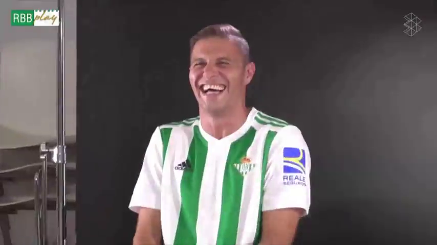 Desternillante Joaquín: ahora se atreve con el inglés... ¡y hasta con el chino! Desternillante Joaquín: ahora se atreve con el inglés... ¡y hasta con el chino!