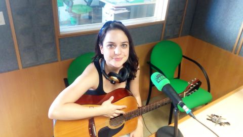 Cora Sayers en Un alto en el camino