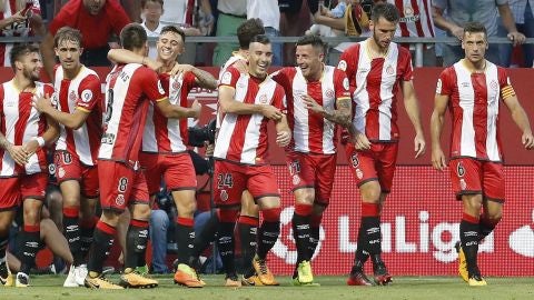 Los jugadores del Girona celebran un gol