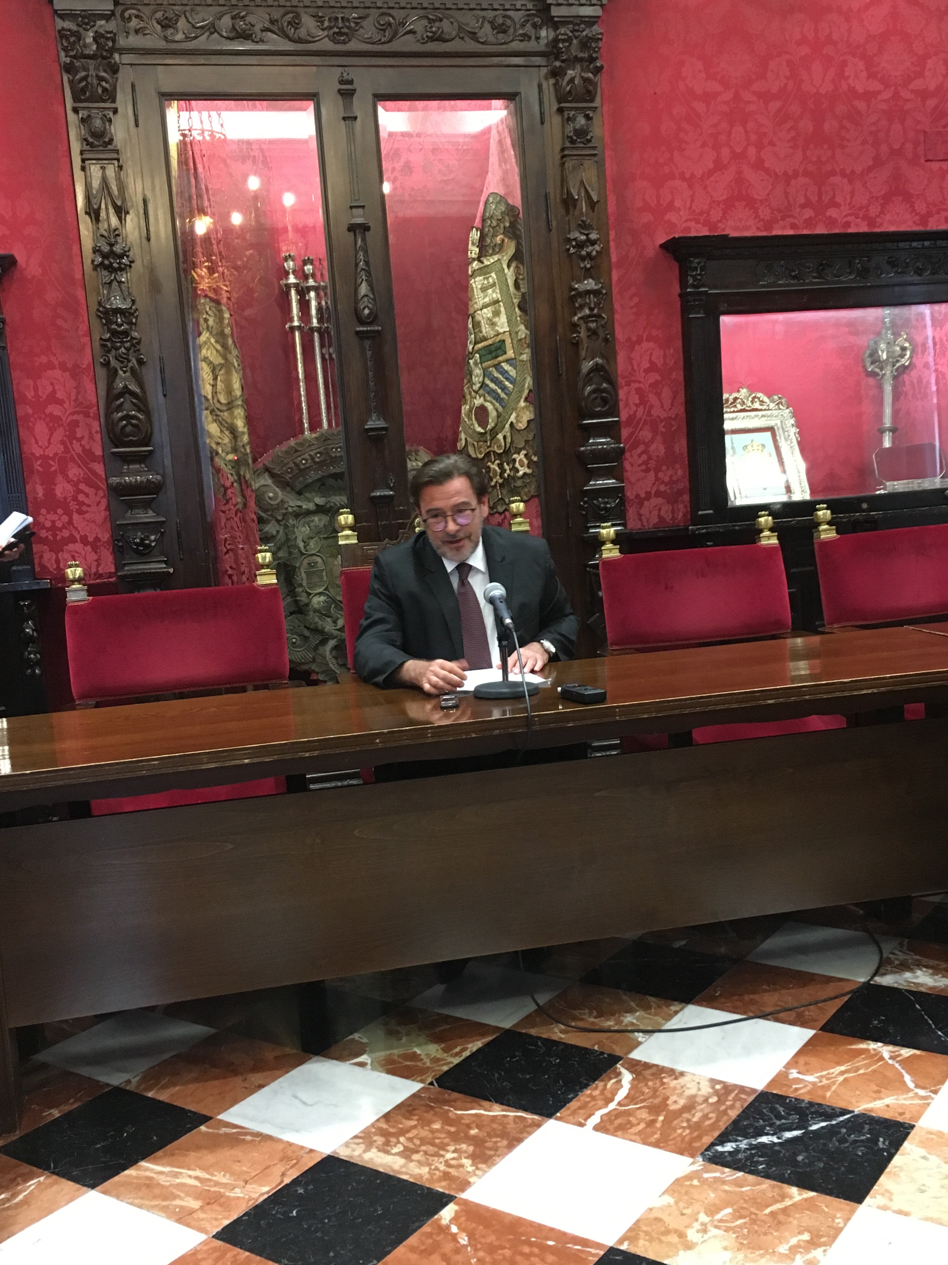 El Gobierno municipal esperará al resultado de la auditoría antes de acudir a la Fiscalía El Gobierno municipal esperará al resultado de la auditoría antes de acudir a la Fiscalía